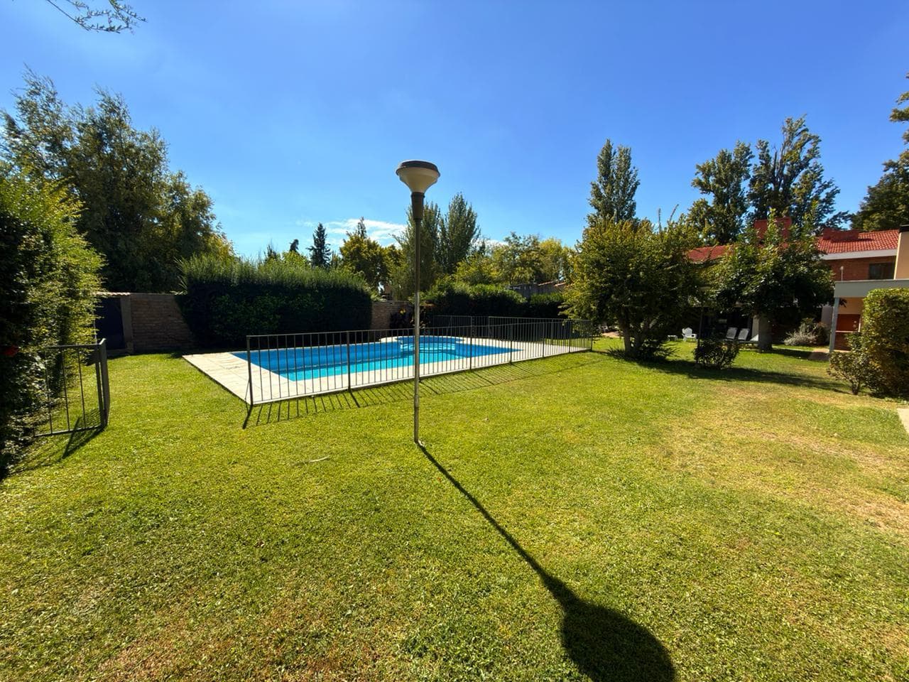 Darragueira 6476, House