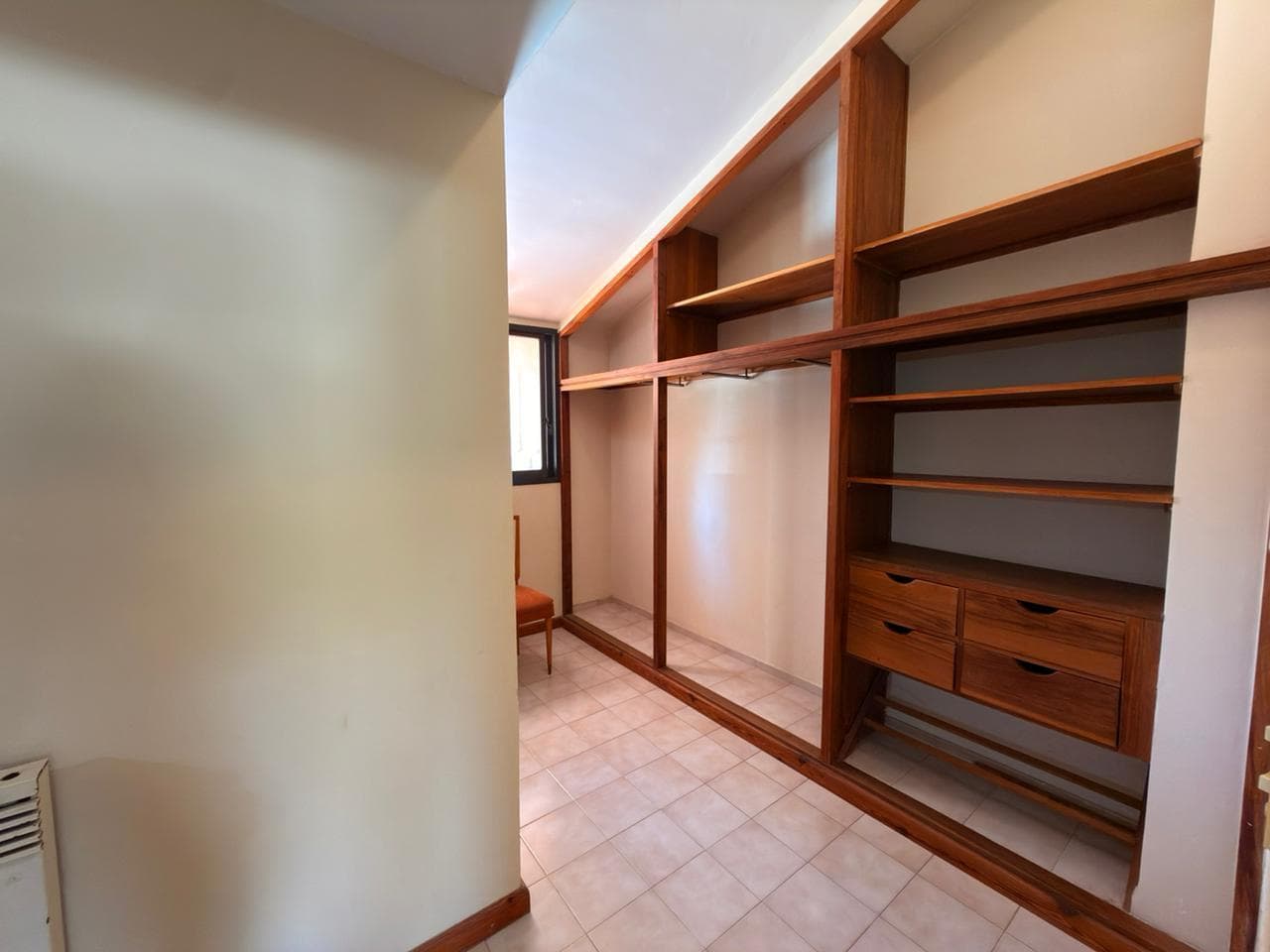 Darragueira 6476, House