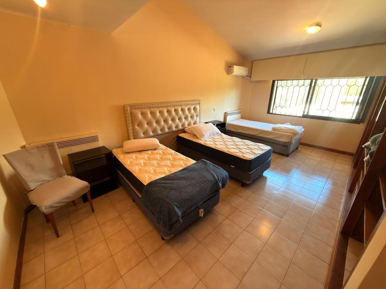 Darragueira 6476, House