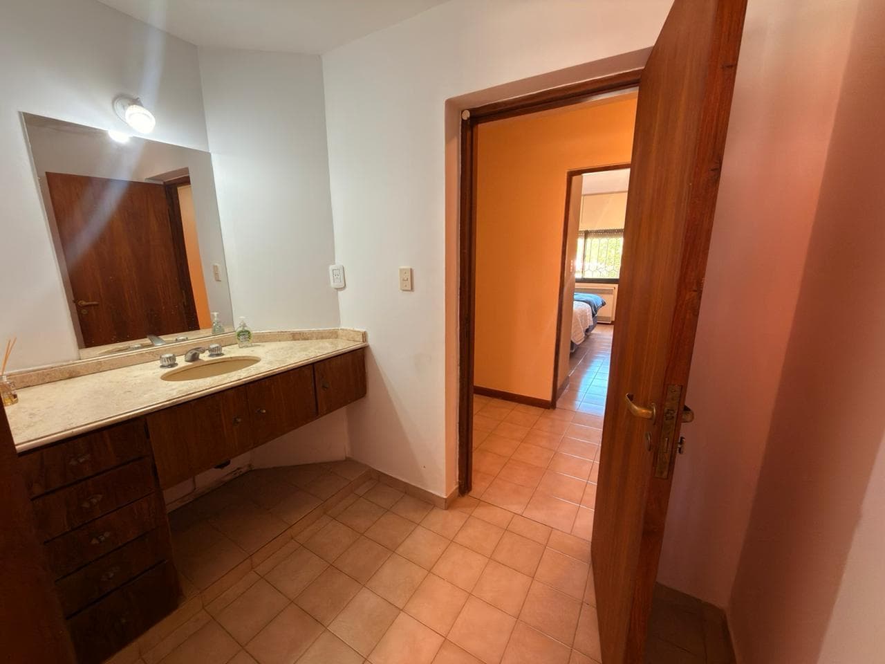 Darragueira 6476, House