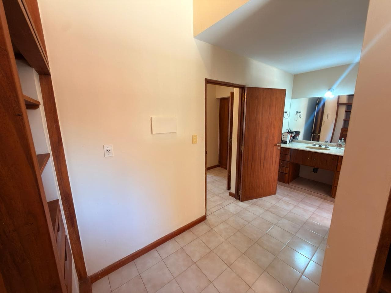 Darragueira 6476, House