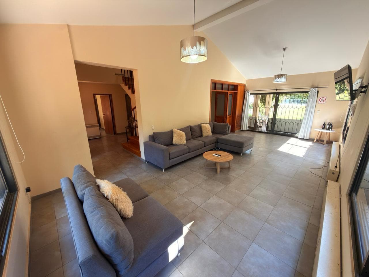 Darragueira 6476, House