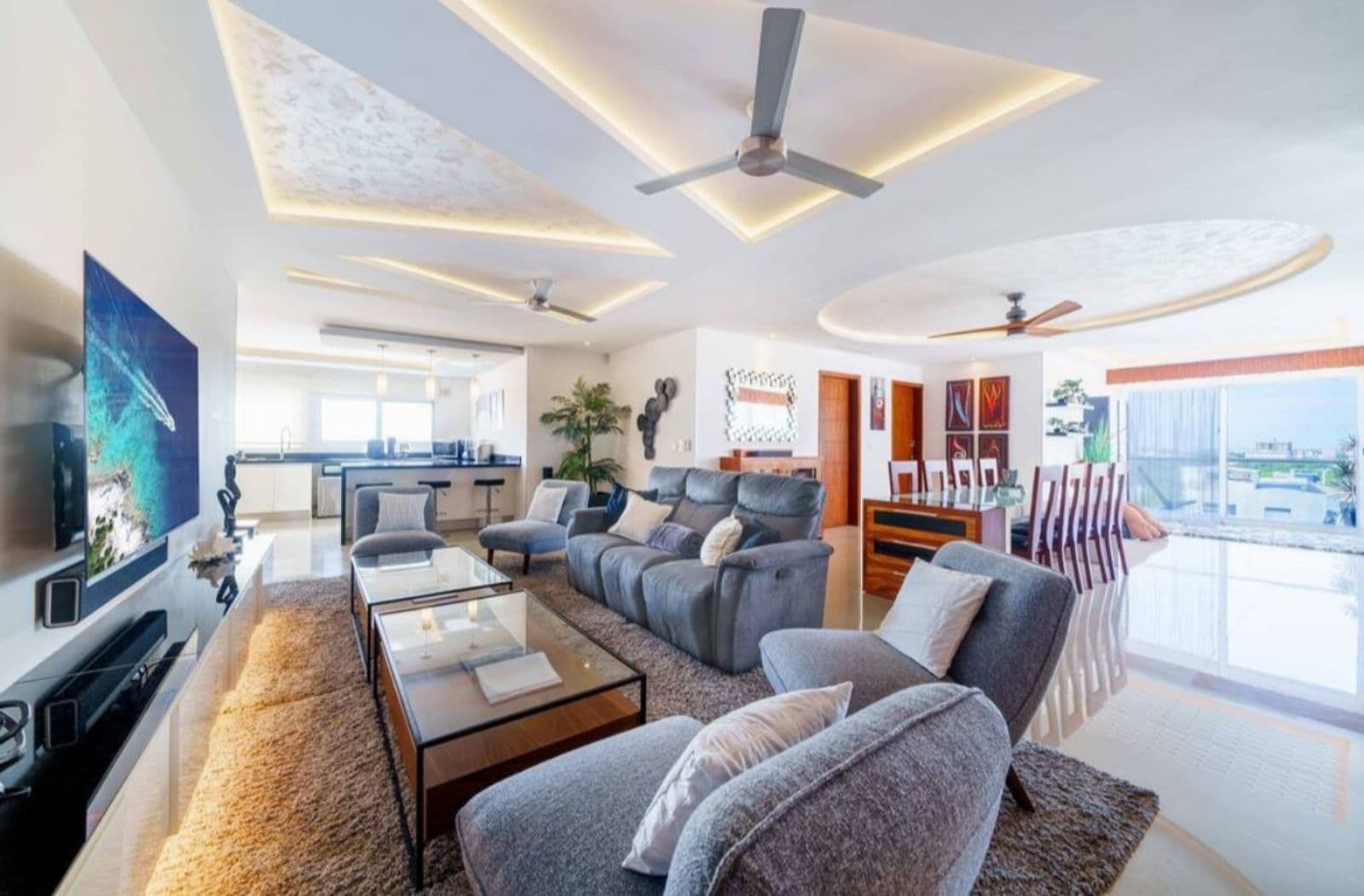 4-Bedroom PH Apartment for Rent in SM4, Cancun