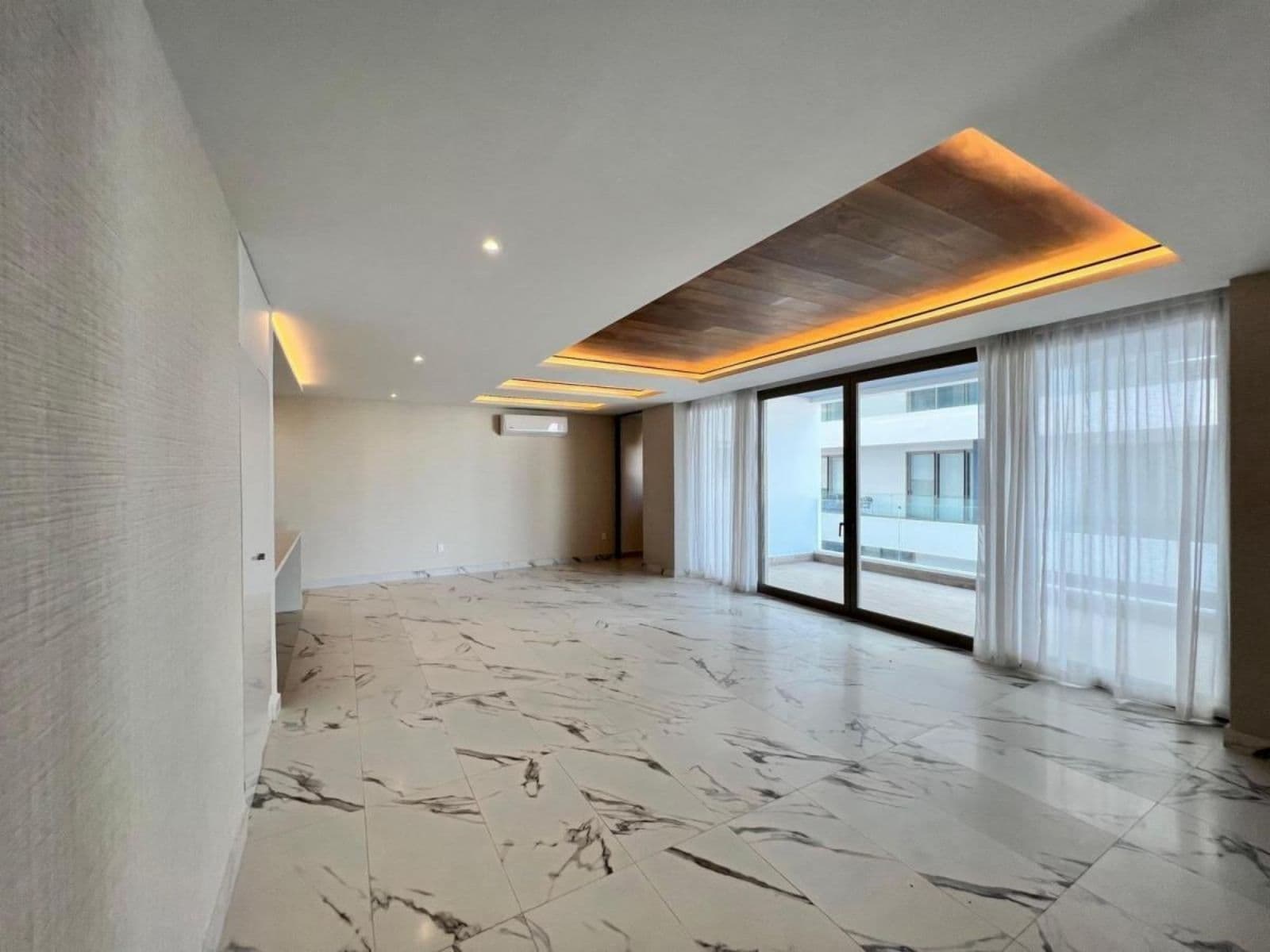 EXCLUSIVE APARTMENT FOR RENT: 2 BEDROOMS, 1 BATHROOM, SM 11, CANCUN