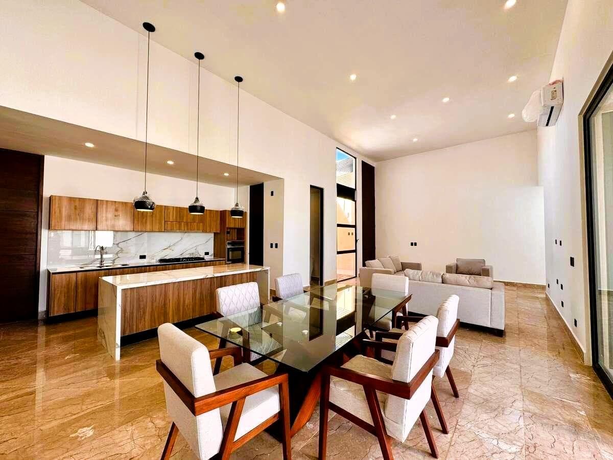New Single-Story Home on Privada Adana in Xcanatun