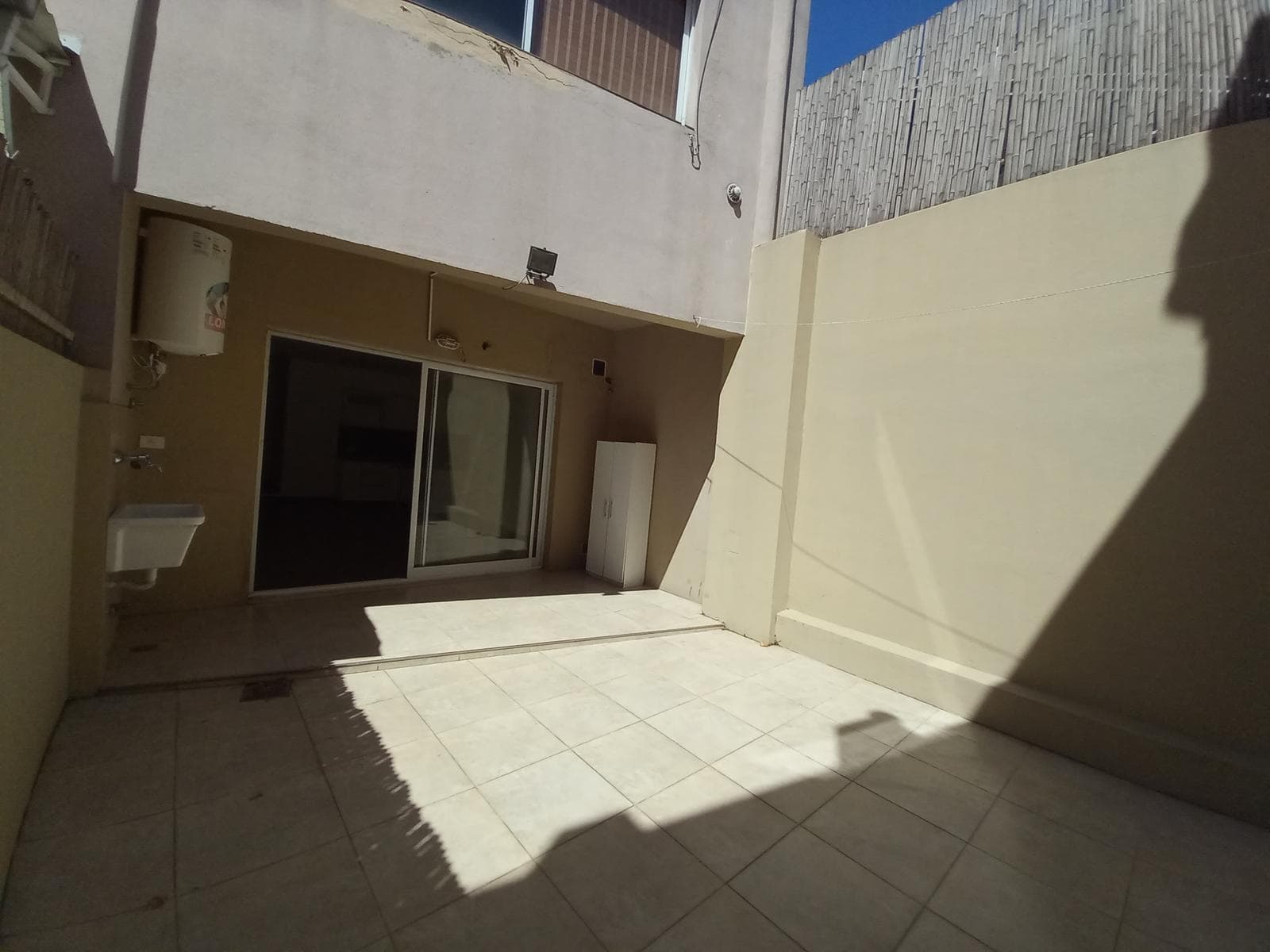 2-ROOM APARTMENT ON THE GROUND FLOOR. MODERN. COURTYARD. VILLA URQUIZA