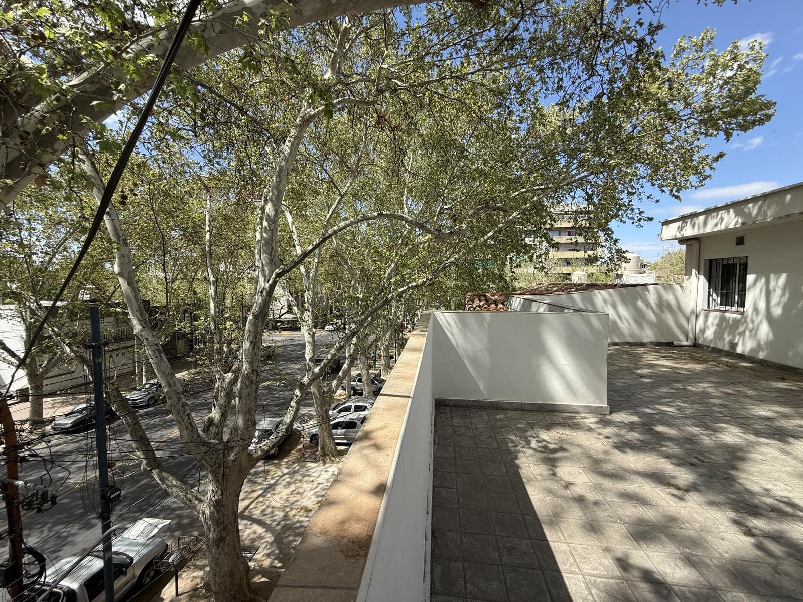 House for sale with 4 bedrooms and 3 bathrooms in Mendoza City