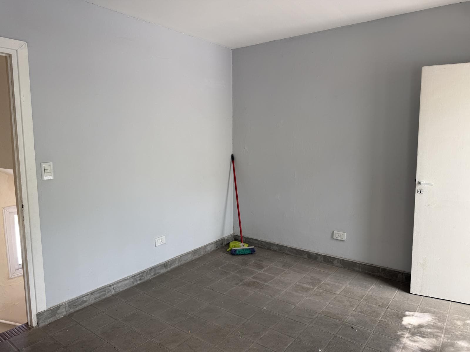 House for sale with 4 bedrooms and 3 bathrooms in Mendoza City