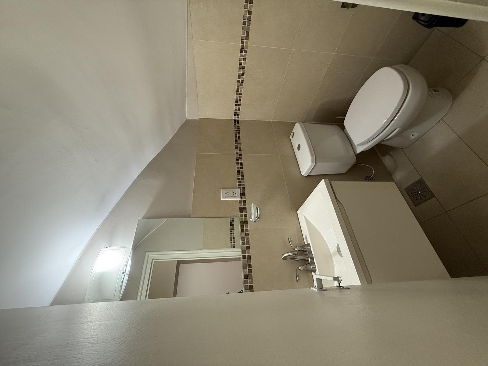 House for sale with 4 bedrooms and 3 bathrooms in Mendoza City