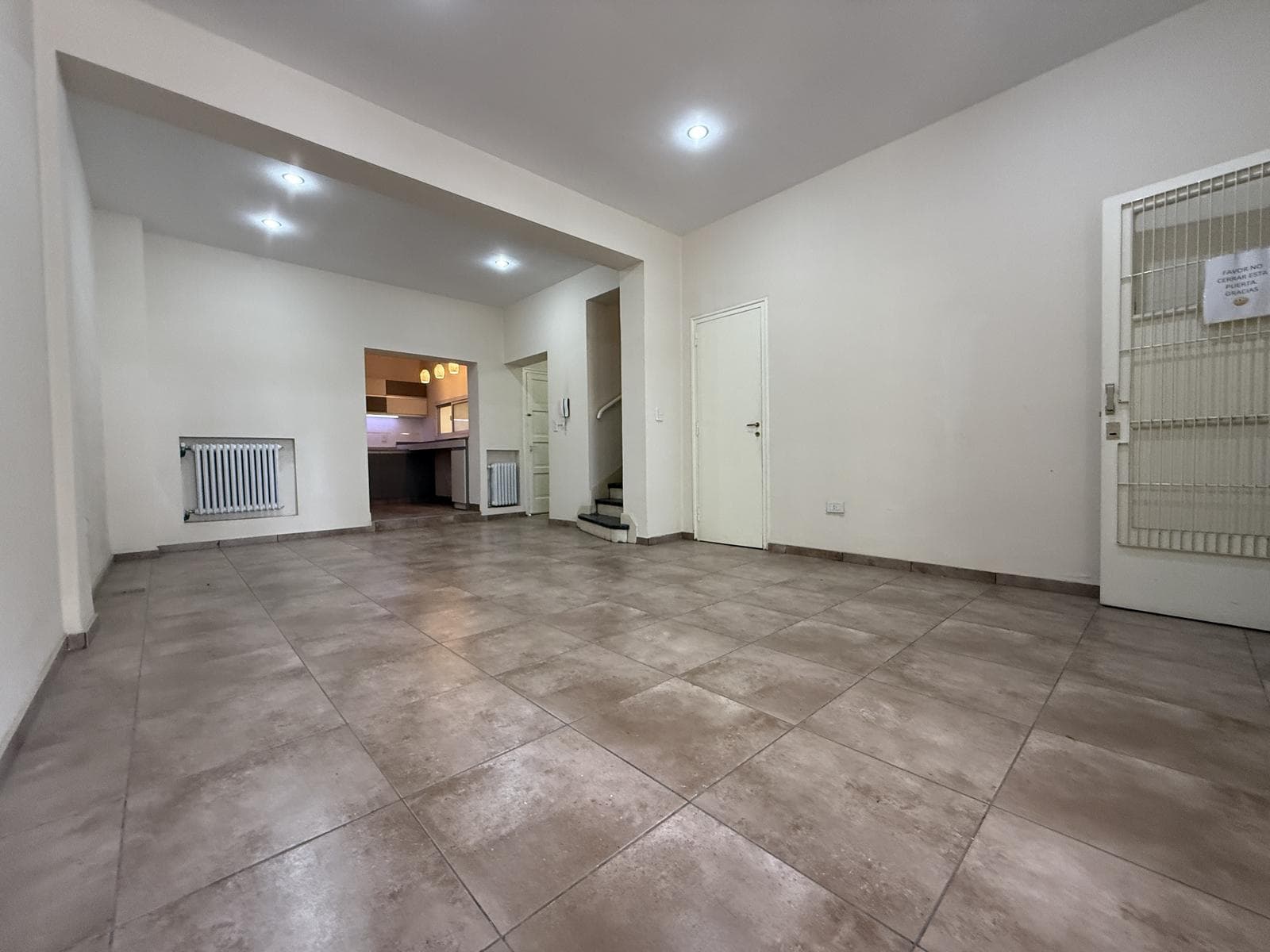 House for sale with 4 bedrooms and 3 bathrooms in Mendoza City
