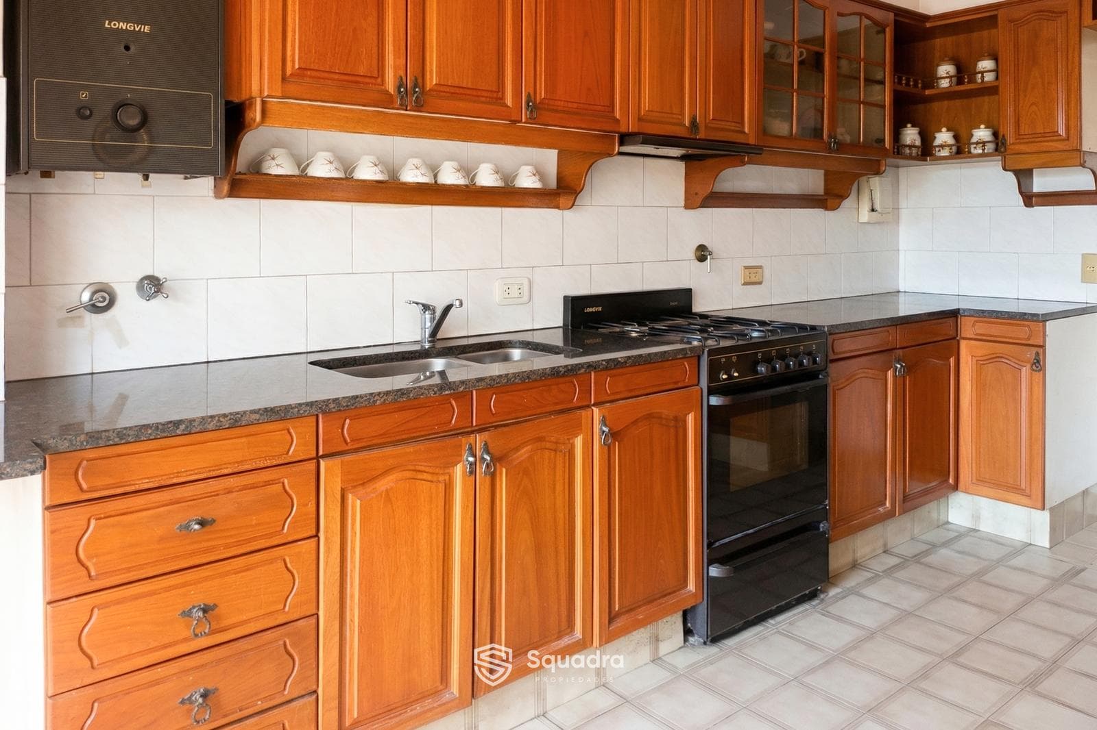 FOR SALE - 3-bedroom apartment with two balconies. Shared terrace with barbecue area—MORTGAGE ELIGIBLE
