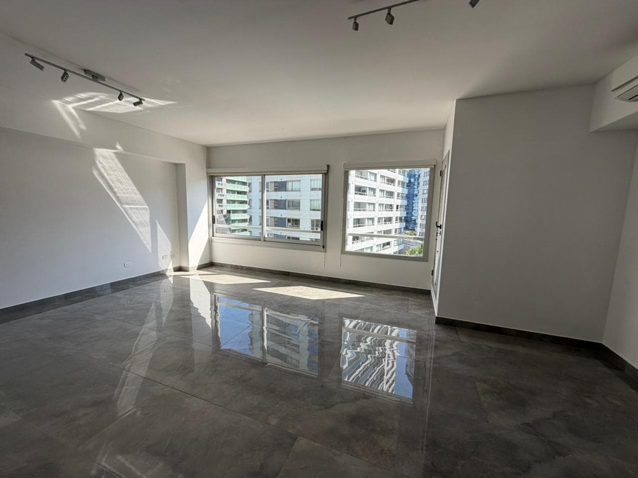 For Sale or Rent: Studio Apartment in Puerto Madero, ZenCity