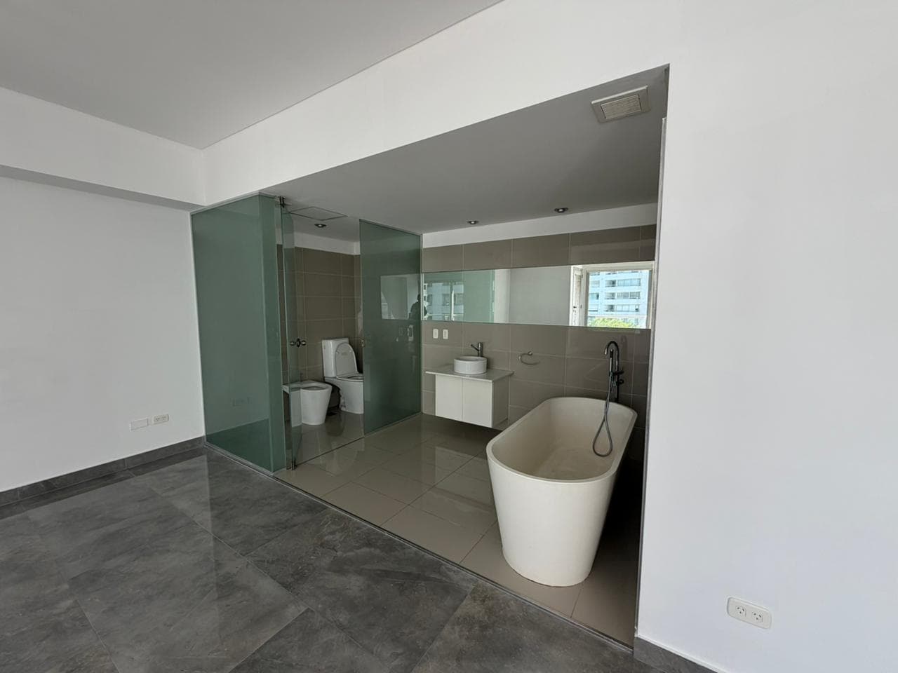 For Sale or Rent: Studio Apartment in Puerto Madero, ZenCity