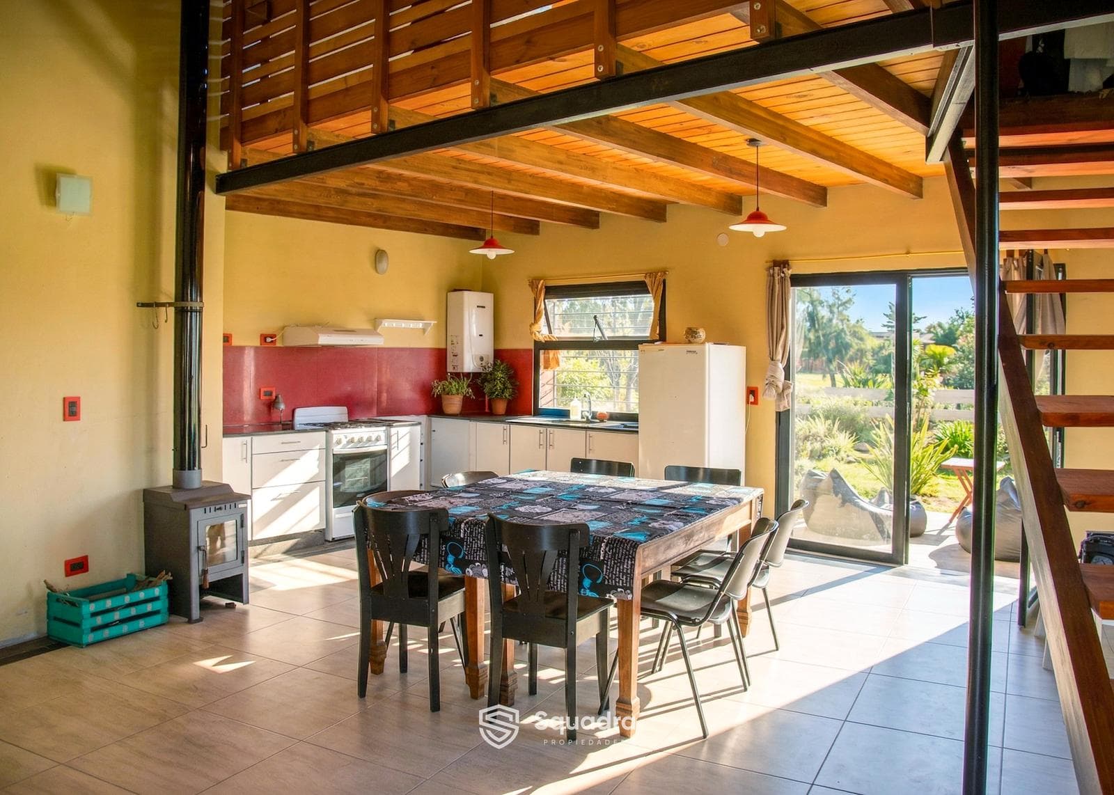 FOR SALE - 2-bedroom house with pool, yard, and garage - Bosque Azul, Funes. MORTGAGE ELIGIBLE.