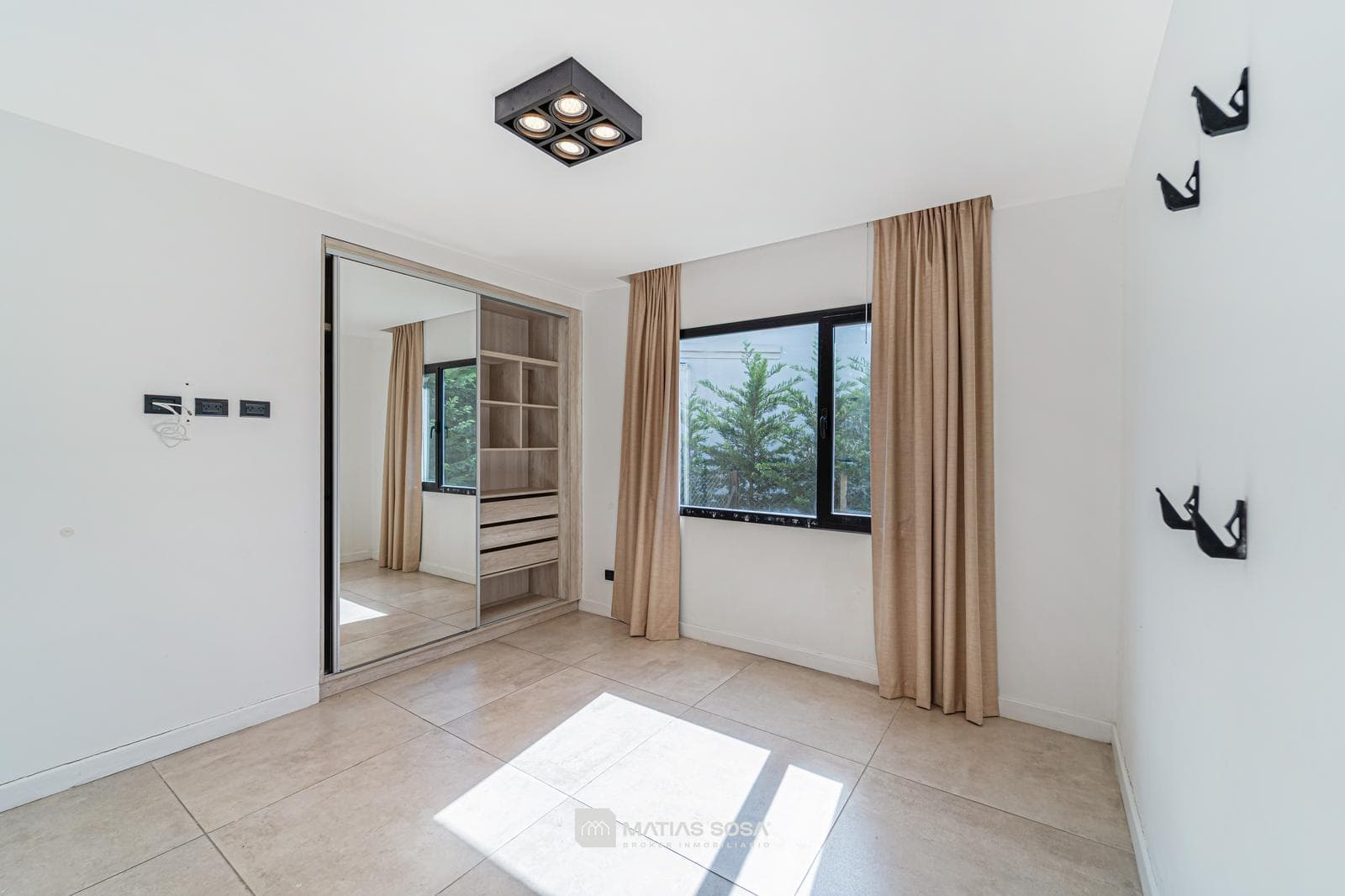 For Sale - House - 4 Rooms with Pool and Grill - Rumencó "Las Lomas"