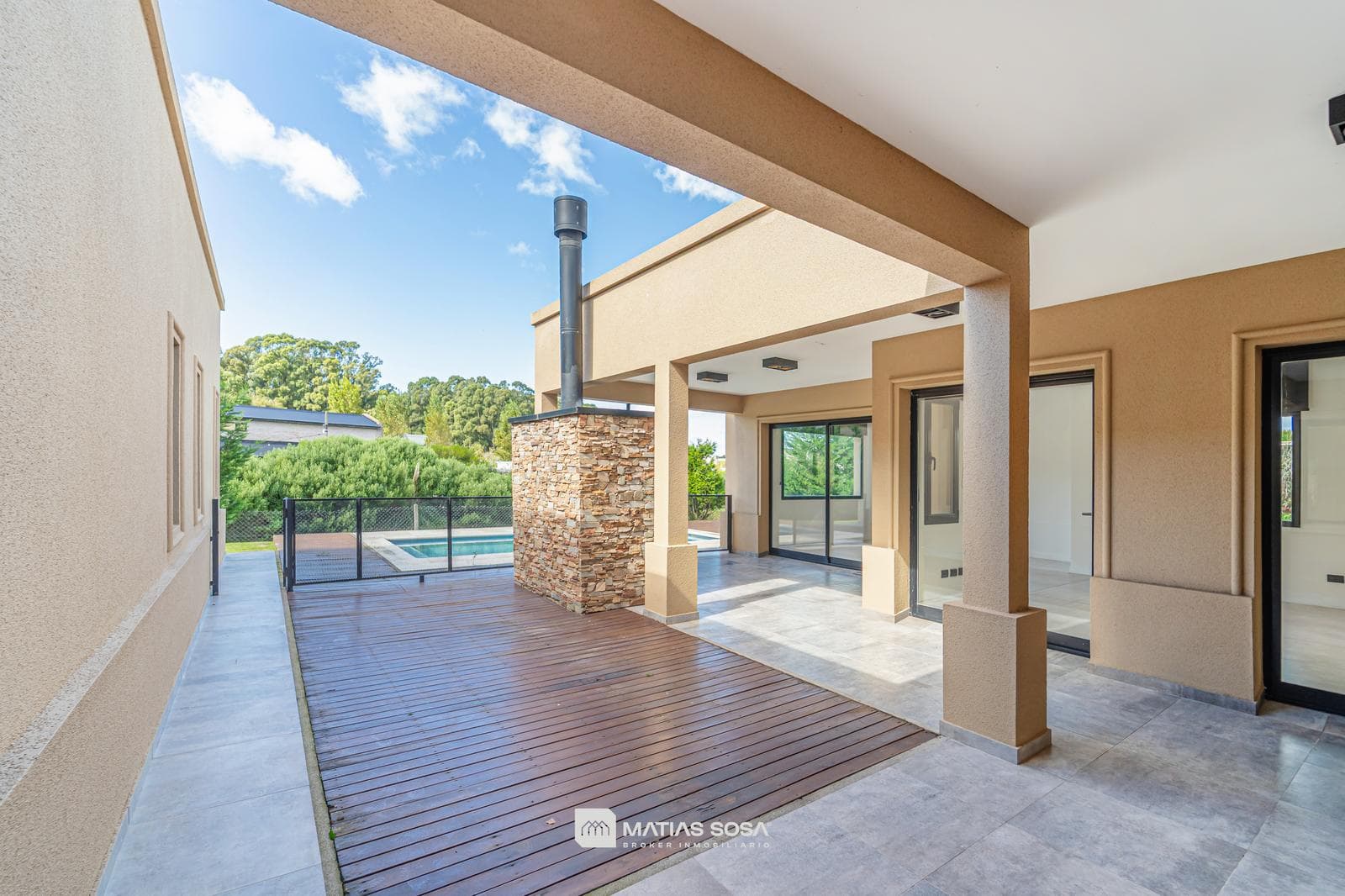 For Sale - House - 4 Rooms with Pool and Grill - Rumencó "Las Lomas"