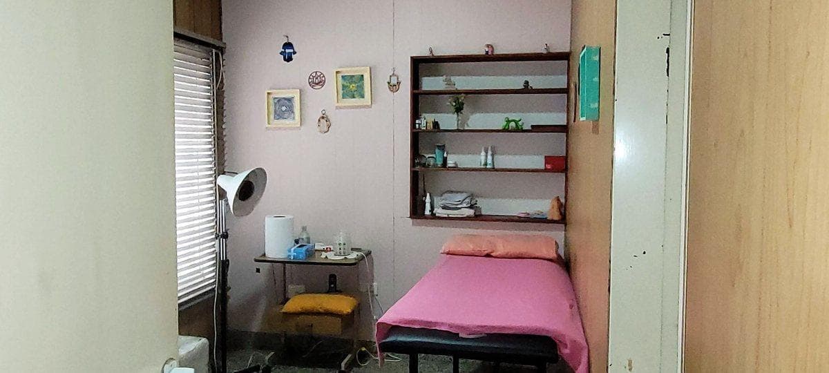 HOUSE FOR SALE IN VILLA CENTENO, SUITABLE FOR A MEDICAL OFFICE OR OTHER OFFICE SPACE