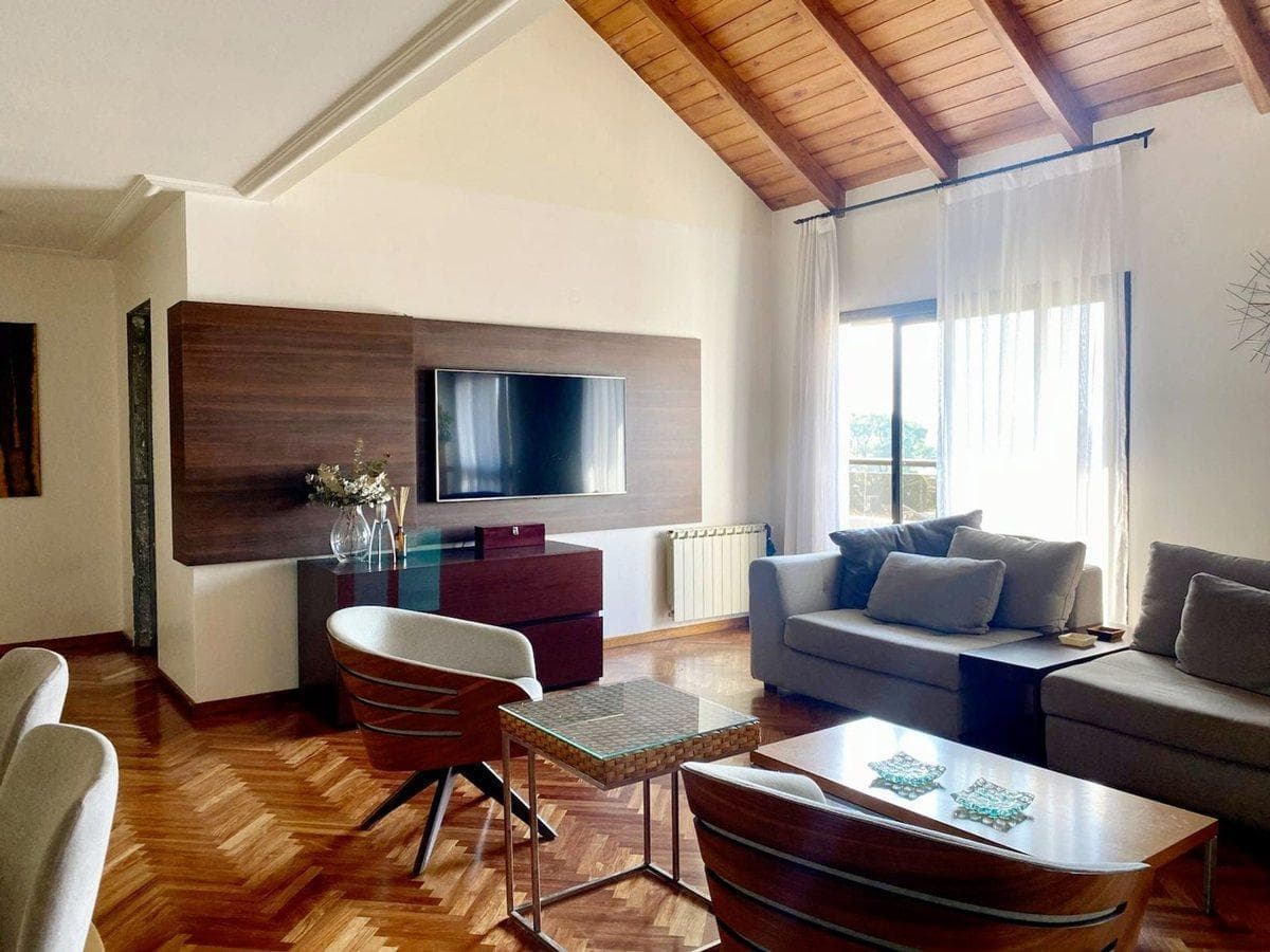 APARTMENT FOR SALE IN CASONAS DEL PARQUE: 3 BEDROOMS, 2 BATHROOMS