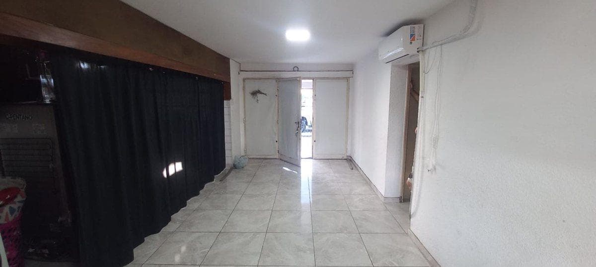 3-BEDROOM HOUSE FOR SALE IN THE DEAN FUNES NEIGHBORHOOD, CORDOBA CITY