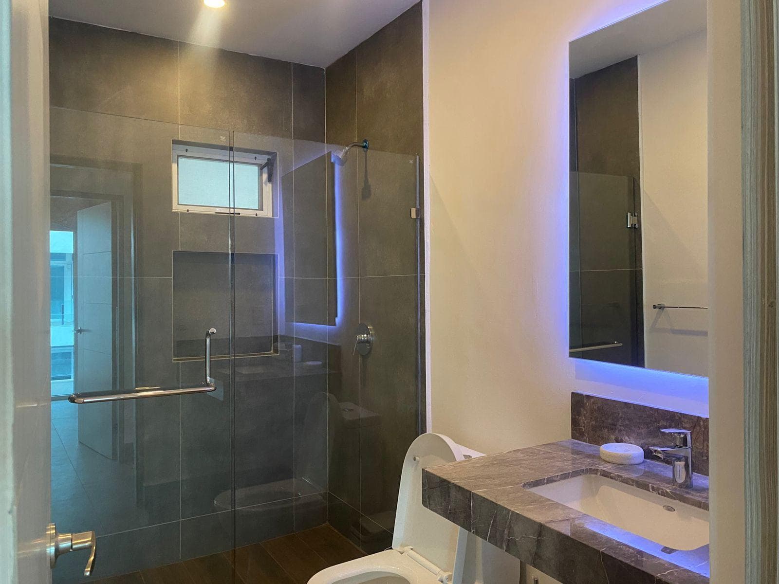 APARTMENT FOR RENT ON CARRETERA NACIONAL