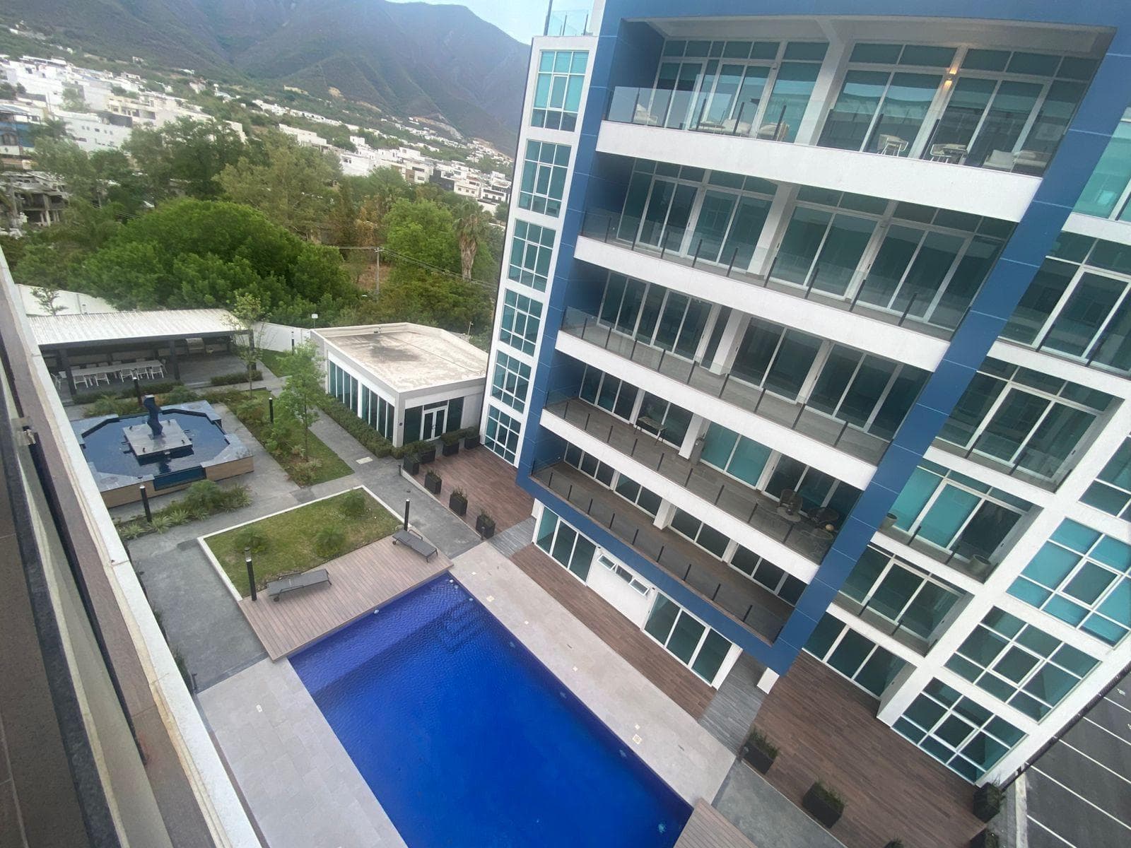 APARTMENT FOR RENT ON CARRETERA NACIONAL