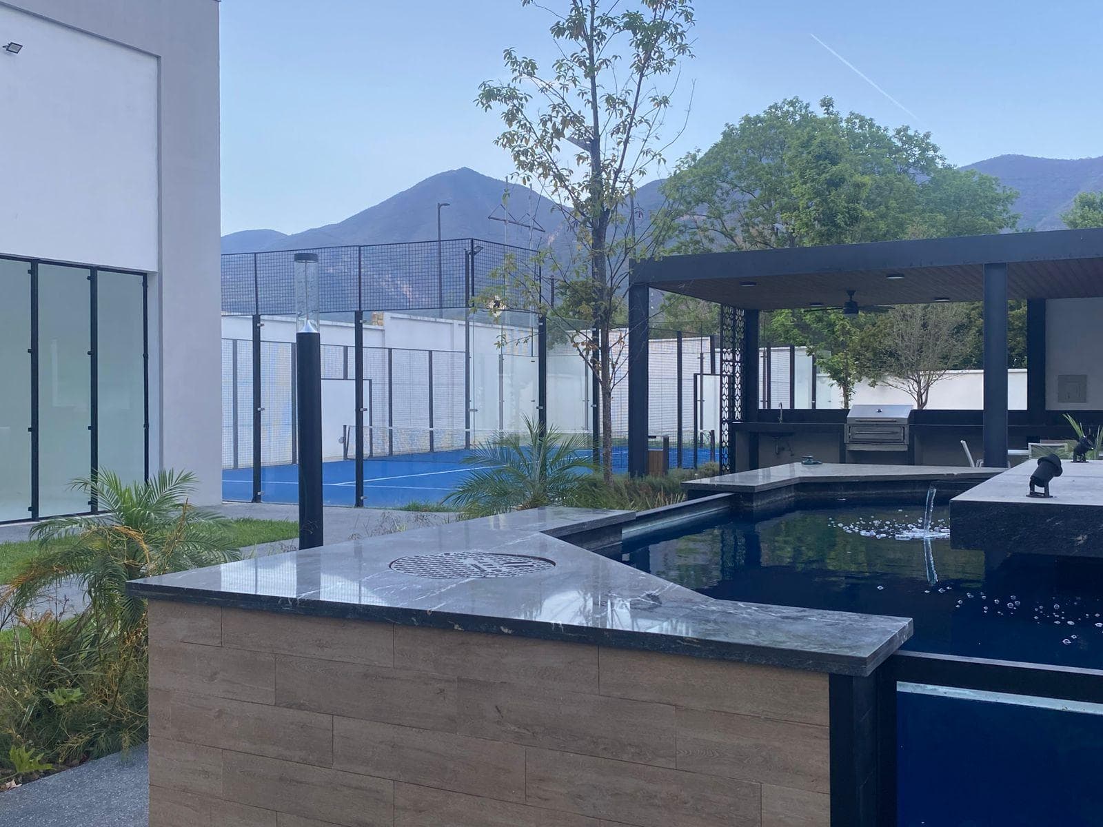 APARTMENT FOR RENT ON CARRETERA NACIONAL