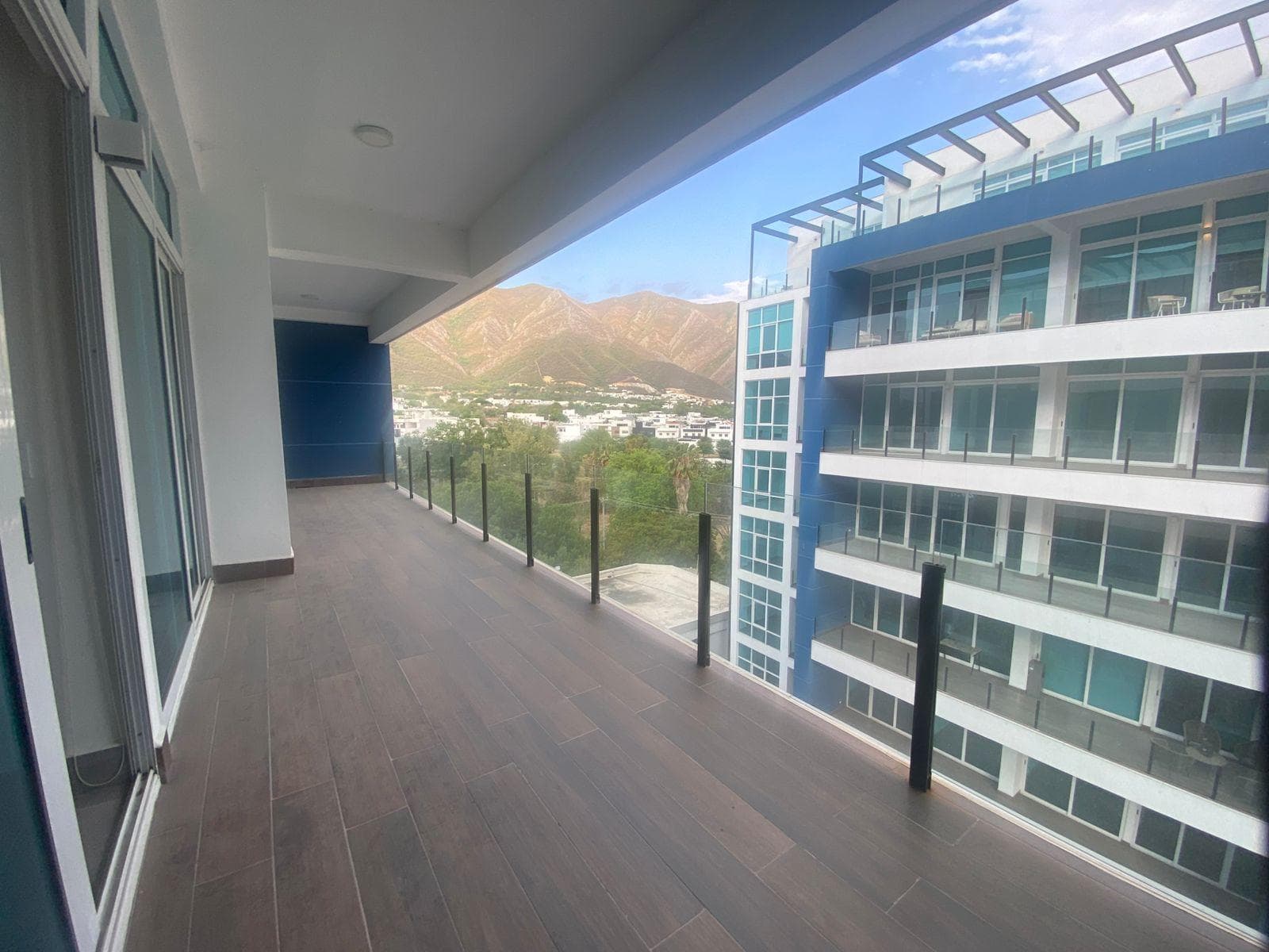 APARTMENT FOR RENT ON CARRETERA NACIONAL