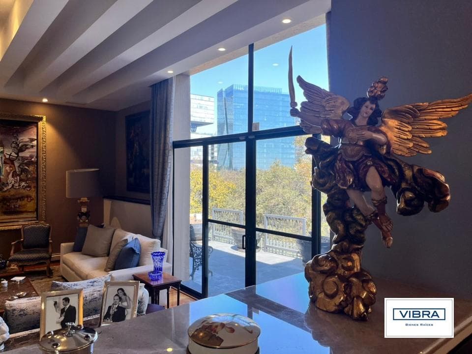 Home for Sale in Hacienda Santa Fe