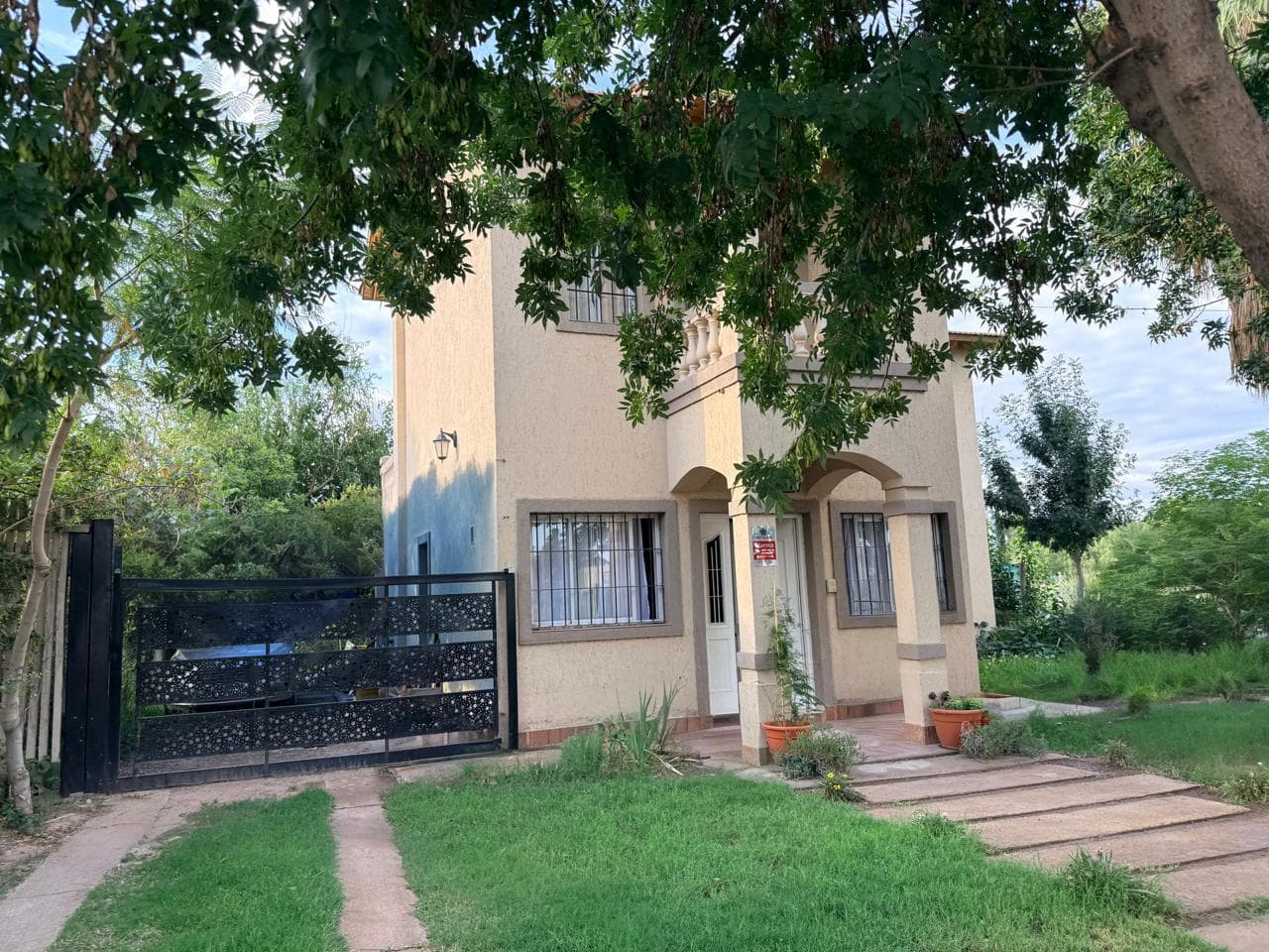 House in the Mendoza Rugby Club Subdivision