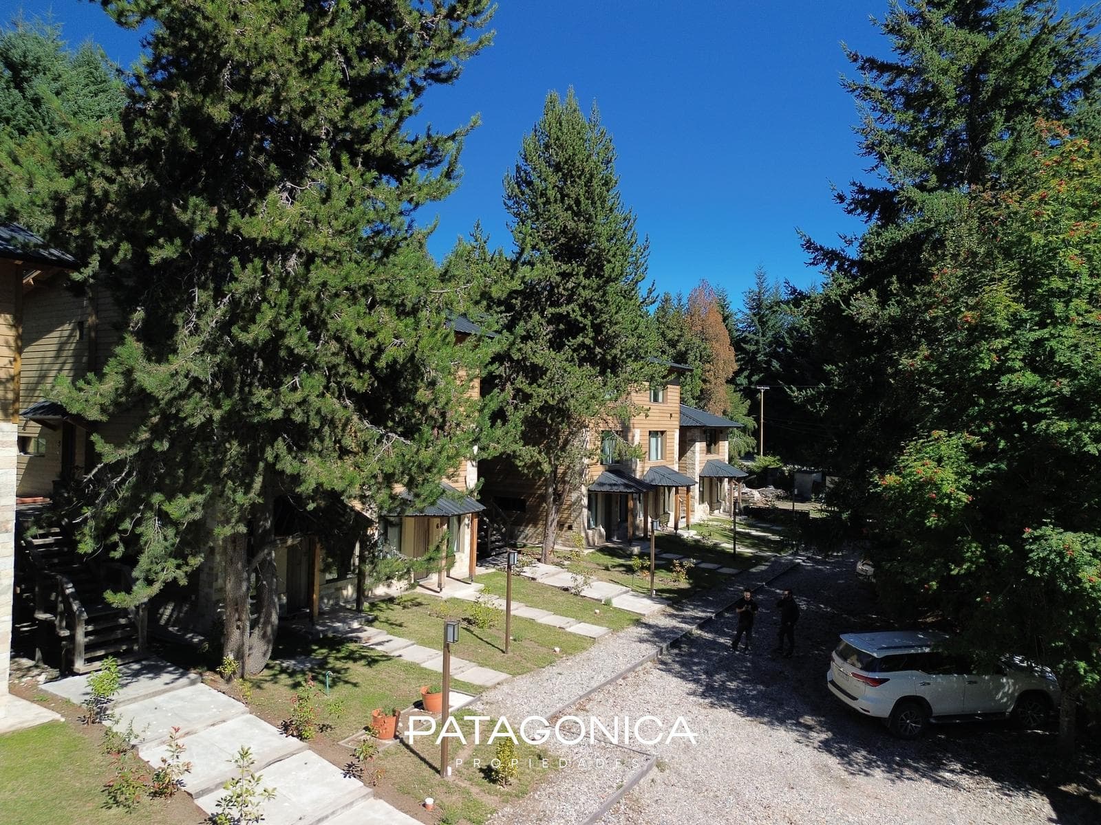 2-Room Apartment with Private Garden and Garage