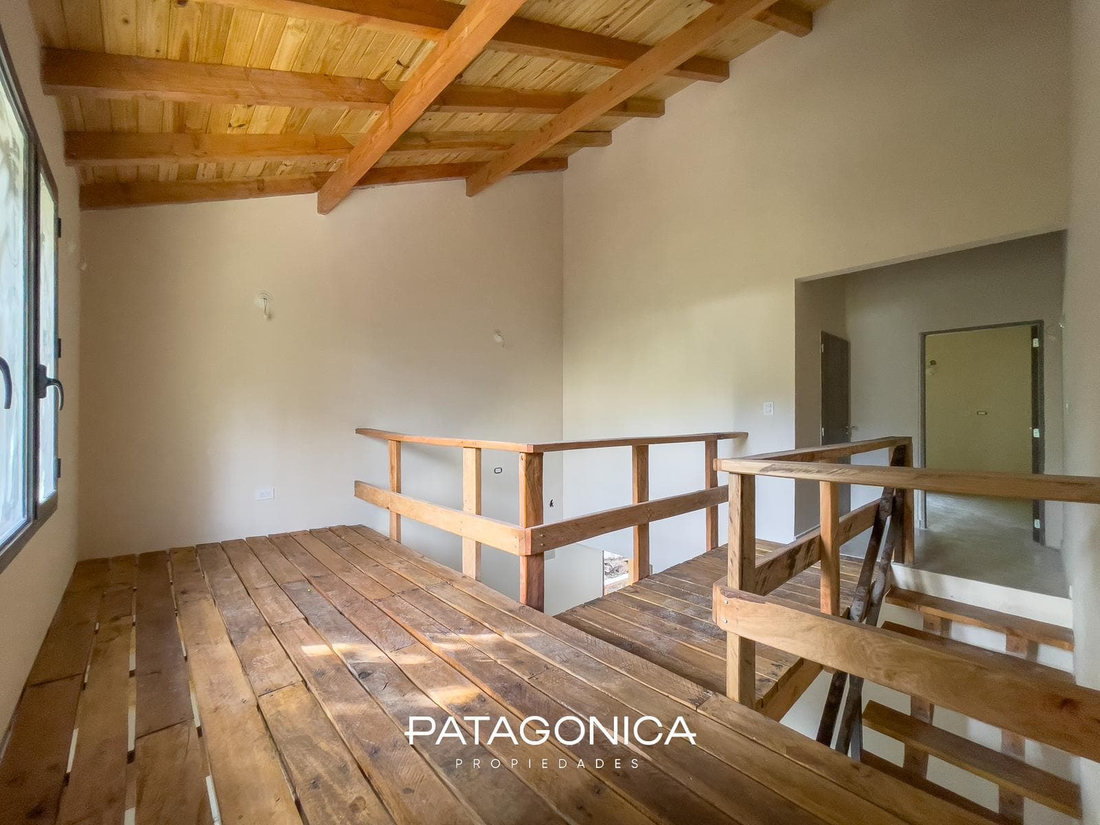2-Room Apartment with Private Garden and Garage
