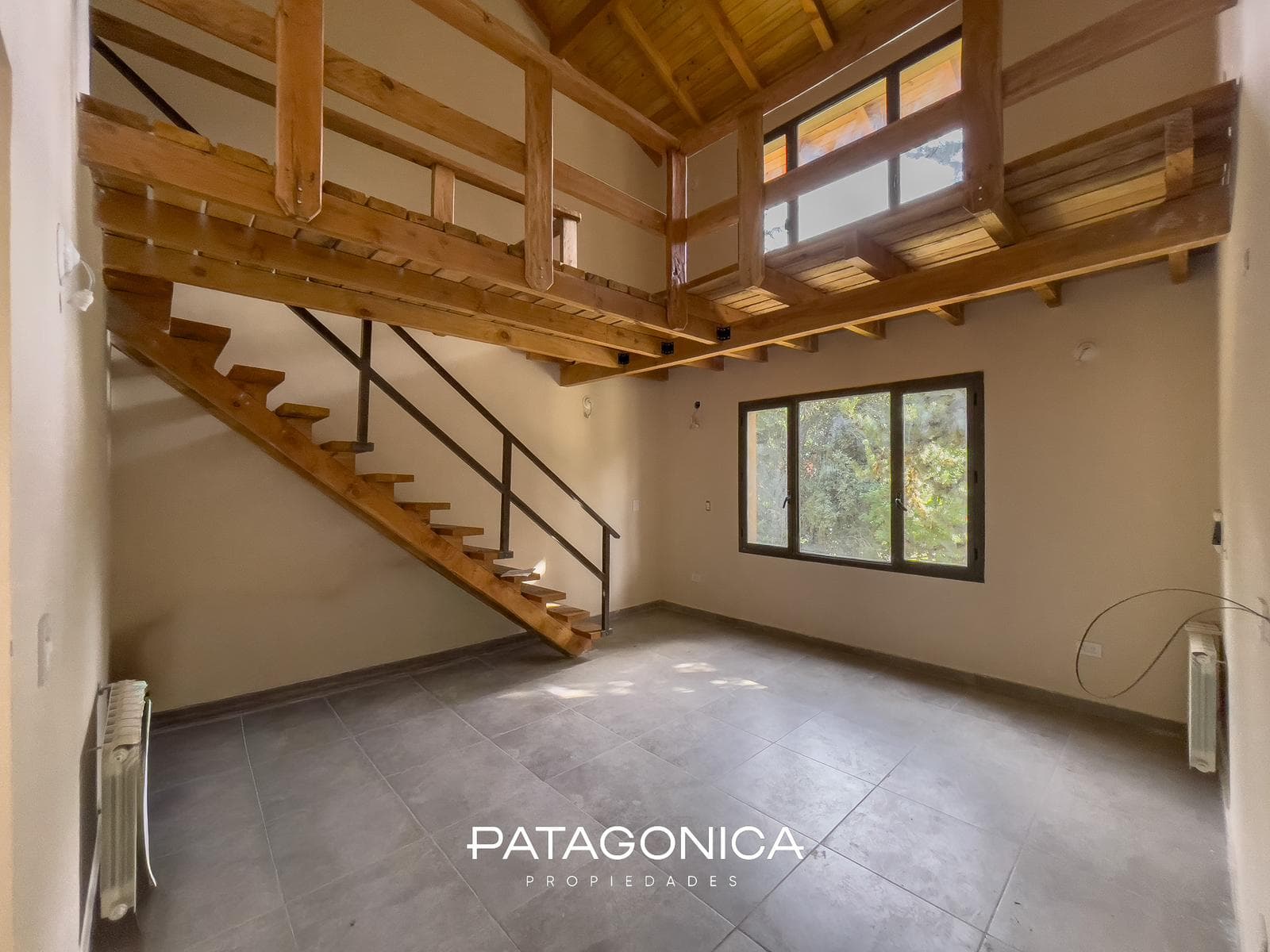 2-Room Apartment with Private Garden and Garage
