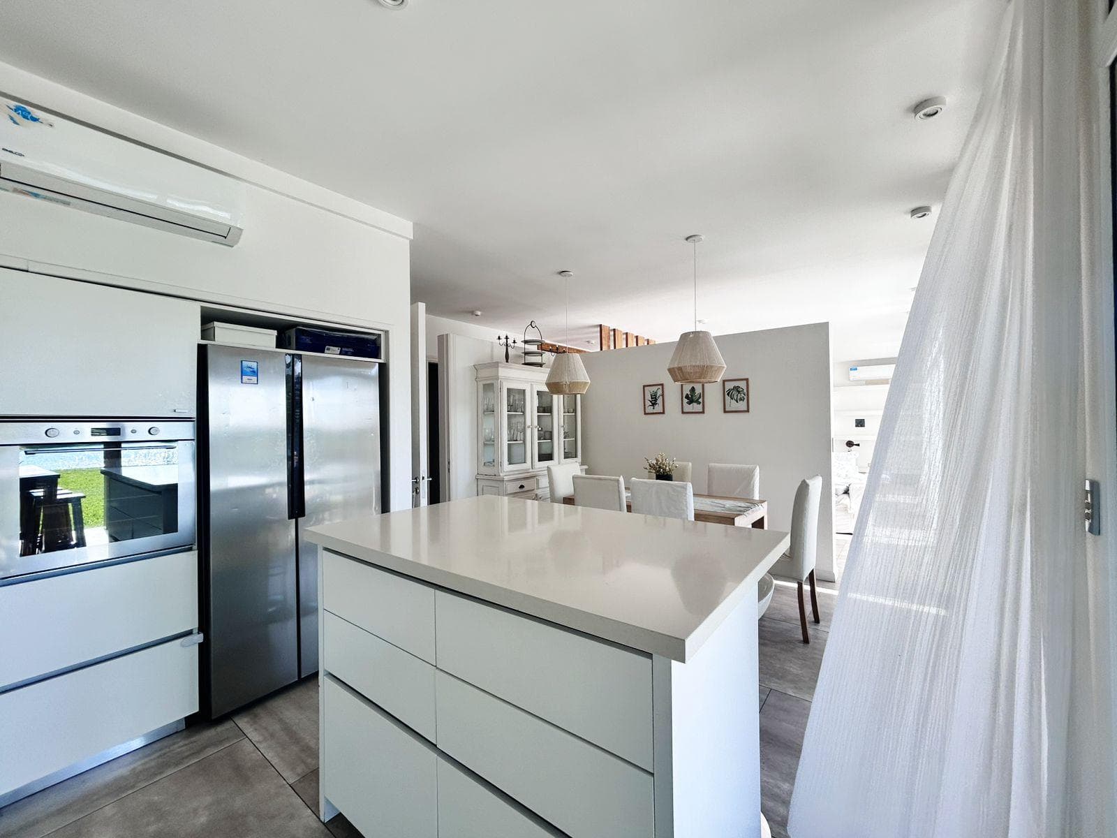 BARGAIN SALE: HOUSE WITH ACCESS TO THE LAGOON IN THE ISLAS DISTRICT—Furniture Included!!