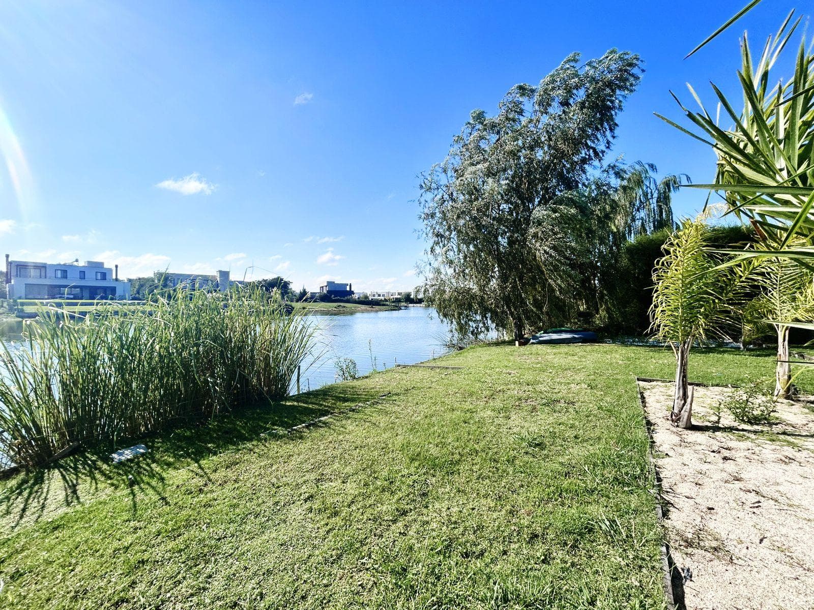 BARGAIN SALE: HOUSE WITH ACCESS TO THE LAGOON IN THE ISLAS DISTRICT—Furniture Included!!