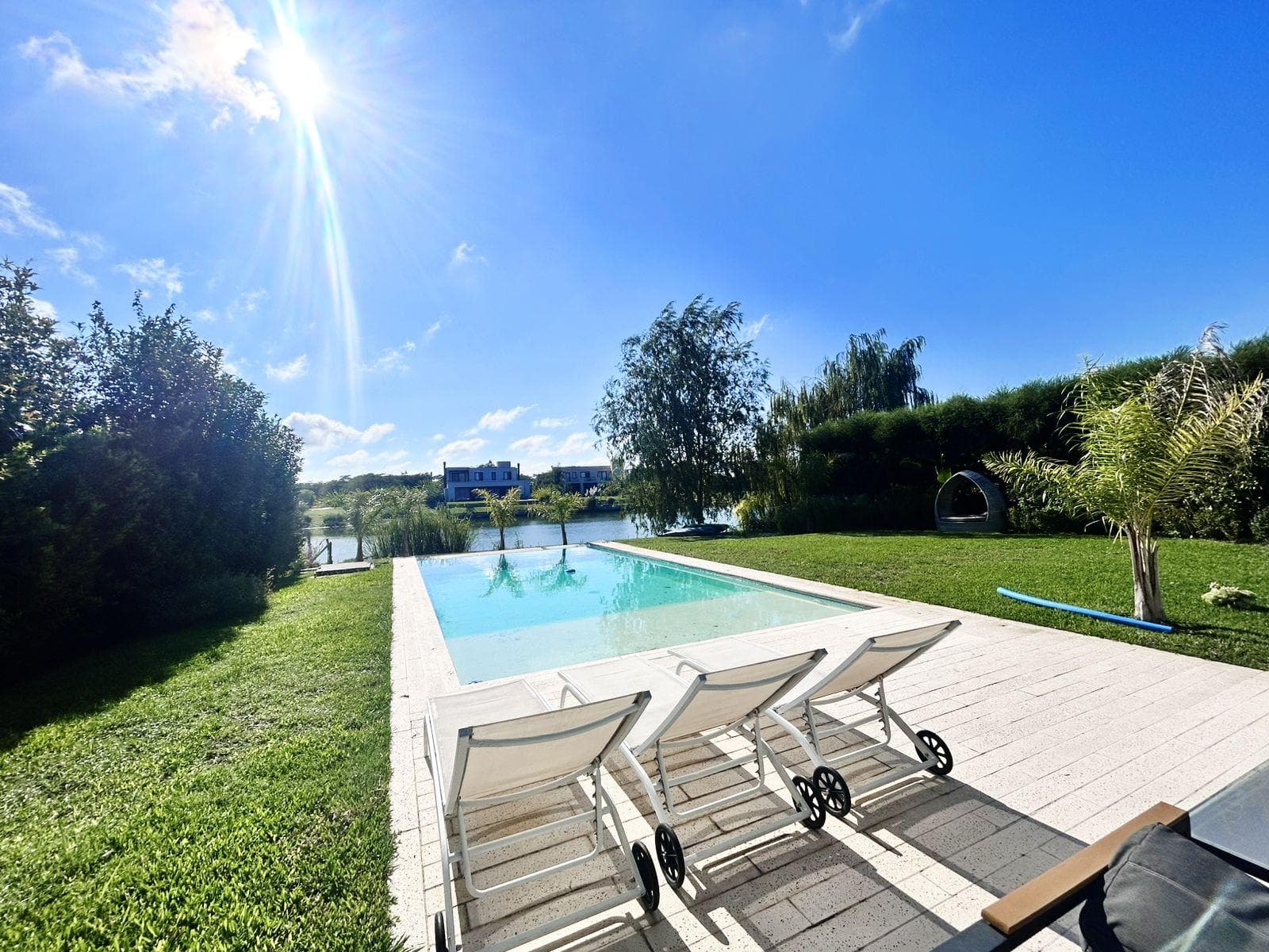 BARGAIN SALE: HOUSE WITH ACCESS TO THE LAGOON IN THE ISLAS DISTRICT—Furniture Included!!