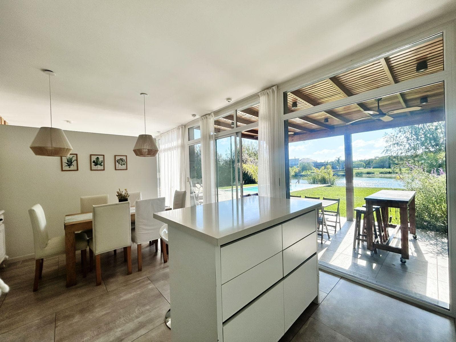 BARGAIN SALE: HOUSE WITH ACCESS TO THE LAGOON IN THE ISLAS DISTRICT—Furniture Included!!