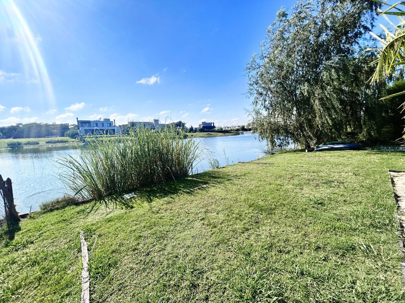 BARGAIN SALE: HOUSE WITH ACCESS TO THE LAGOON IN THE ISLAS DISTRICT—Furniture Included!!