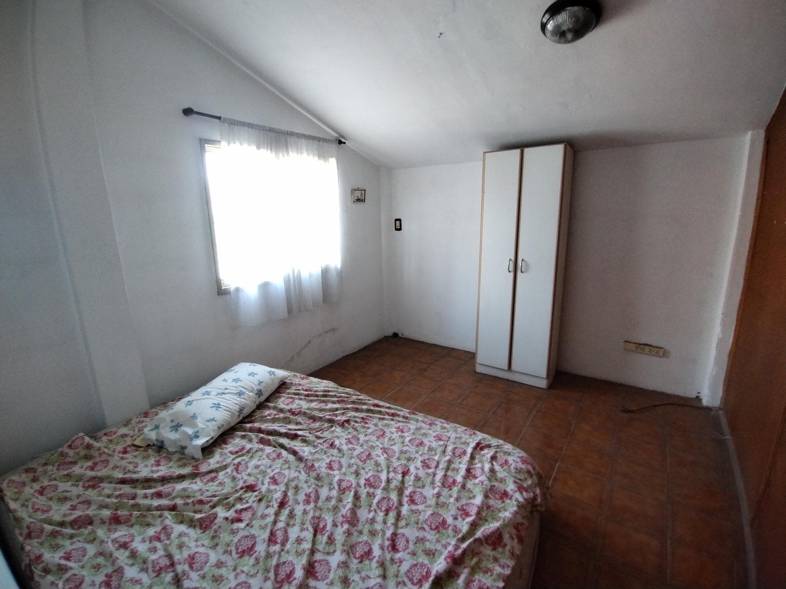 6-ROOM HOUSE FOR SALE IN LONGCHAMPS