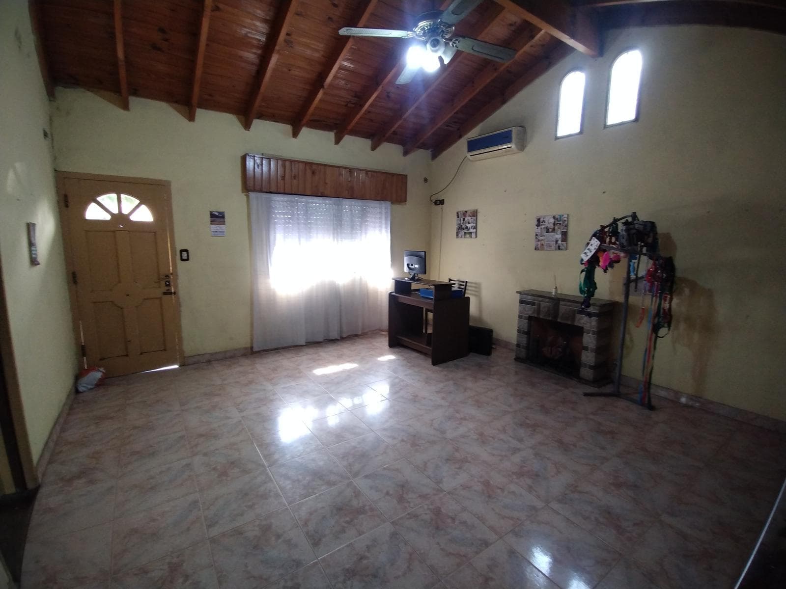 6-ROOM HOUSE FOR SALE IN LONGCHAMPS