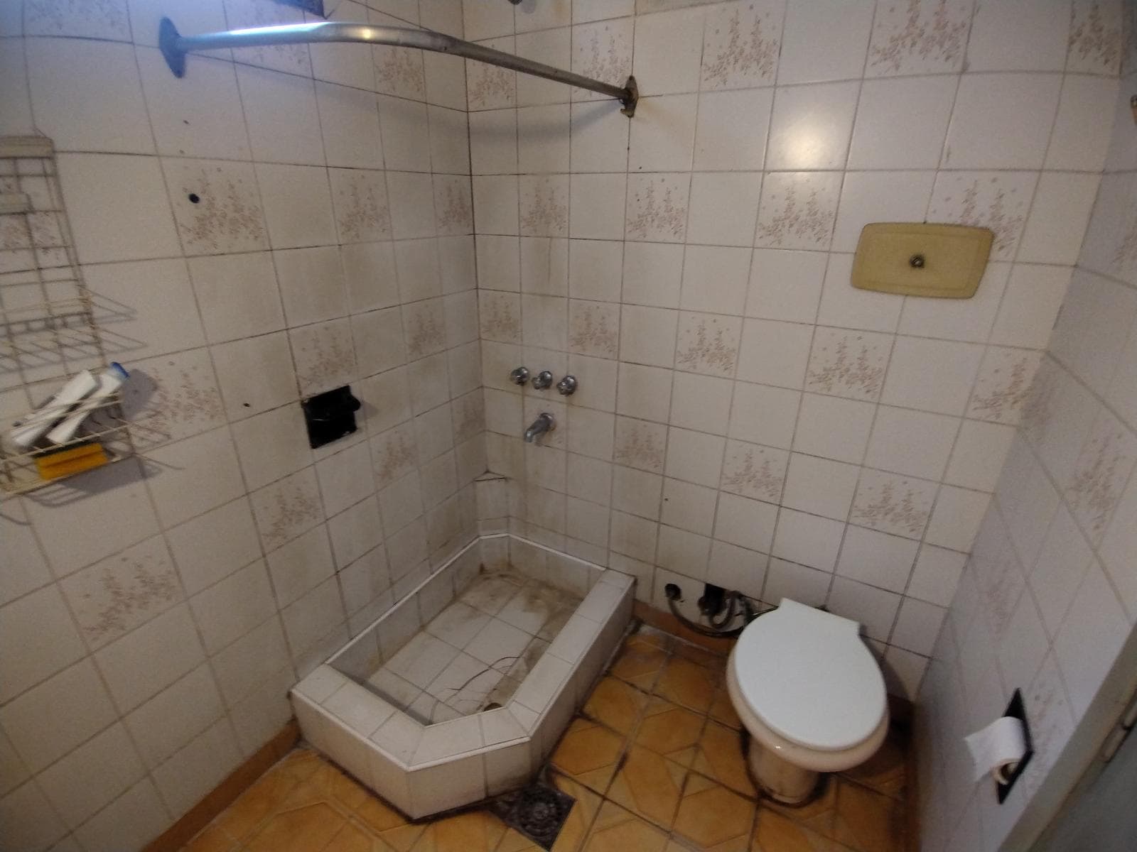 6-ROOM HOUSE FOR SALE IN LONGCHAMPS