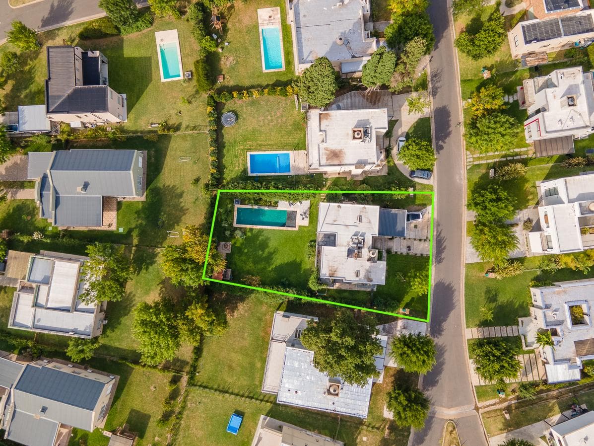 4-Room House for Sale with Pool at Haras Santa María in the El Molino Neighborhood
