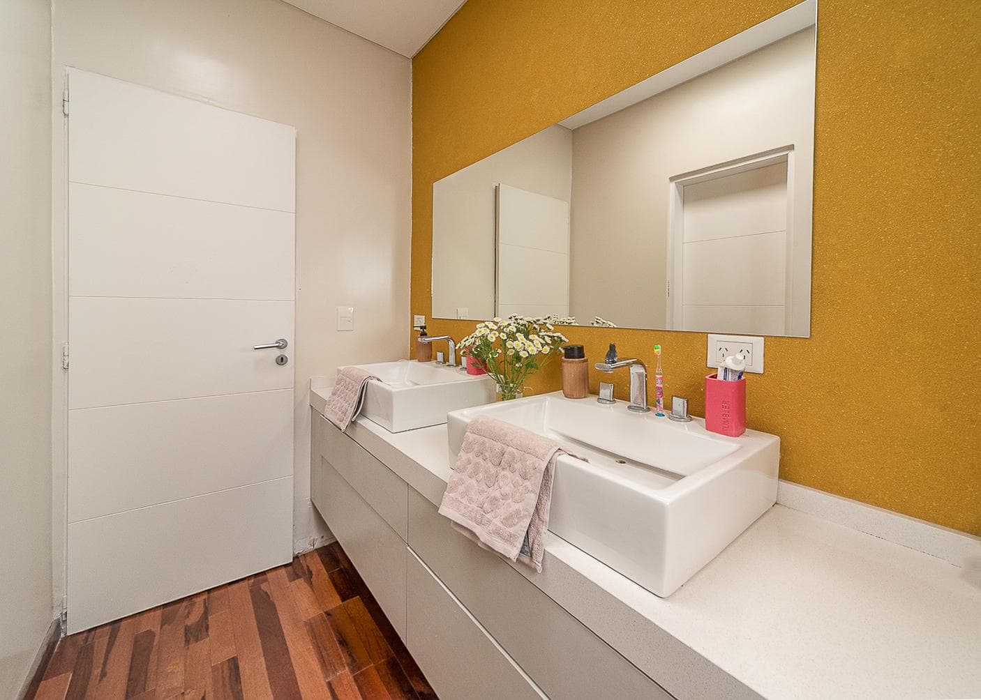 4-Room House for Sale with Pool at Haras Santa María in the El Molino Neighborhood