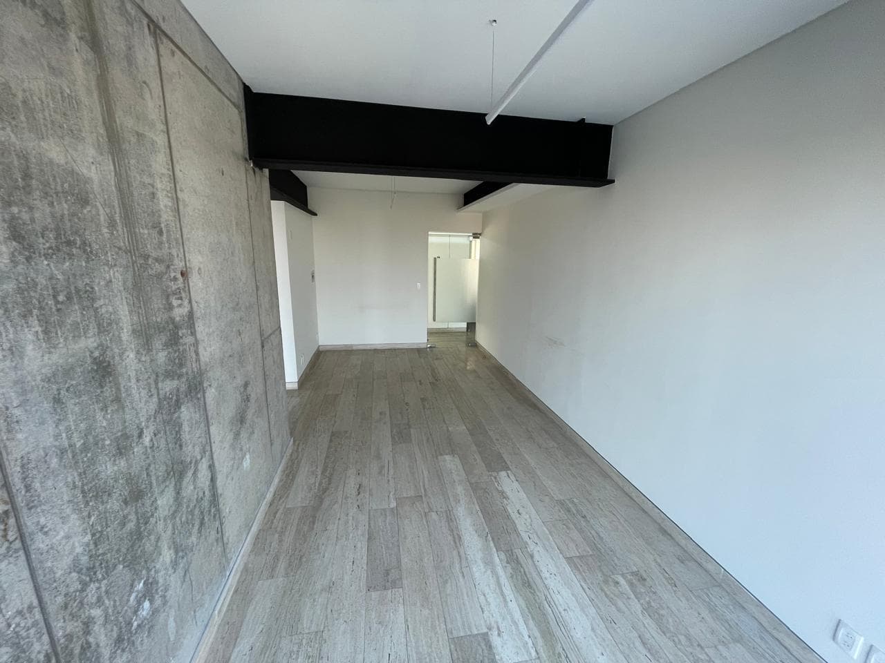 Office for Rent in Anahuac