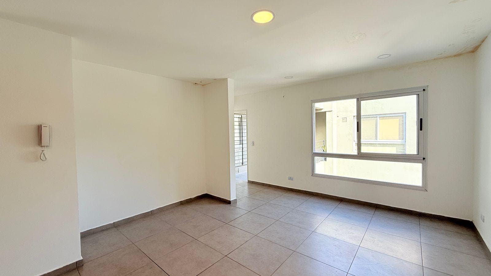 For Sale/Trade: Two-Bedroom Apartment with En-Suite Bathroom and Exclusive Terrace. Echesortu