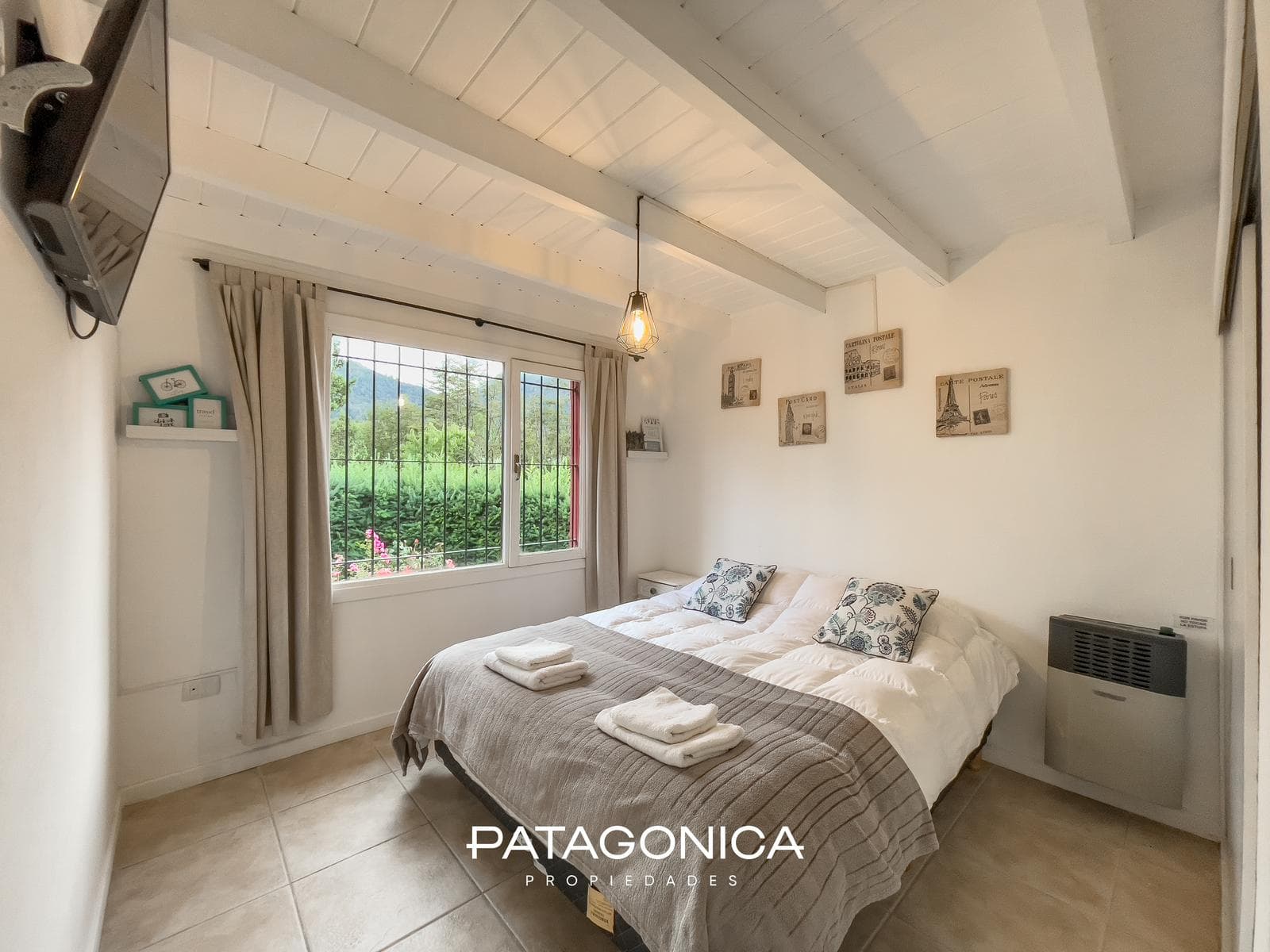 HOUSE FOR SALE: 94 m², 3 BEDROOMS, HILL VIEW, VILA LA ANGOSTURA