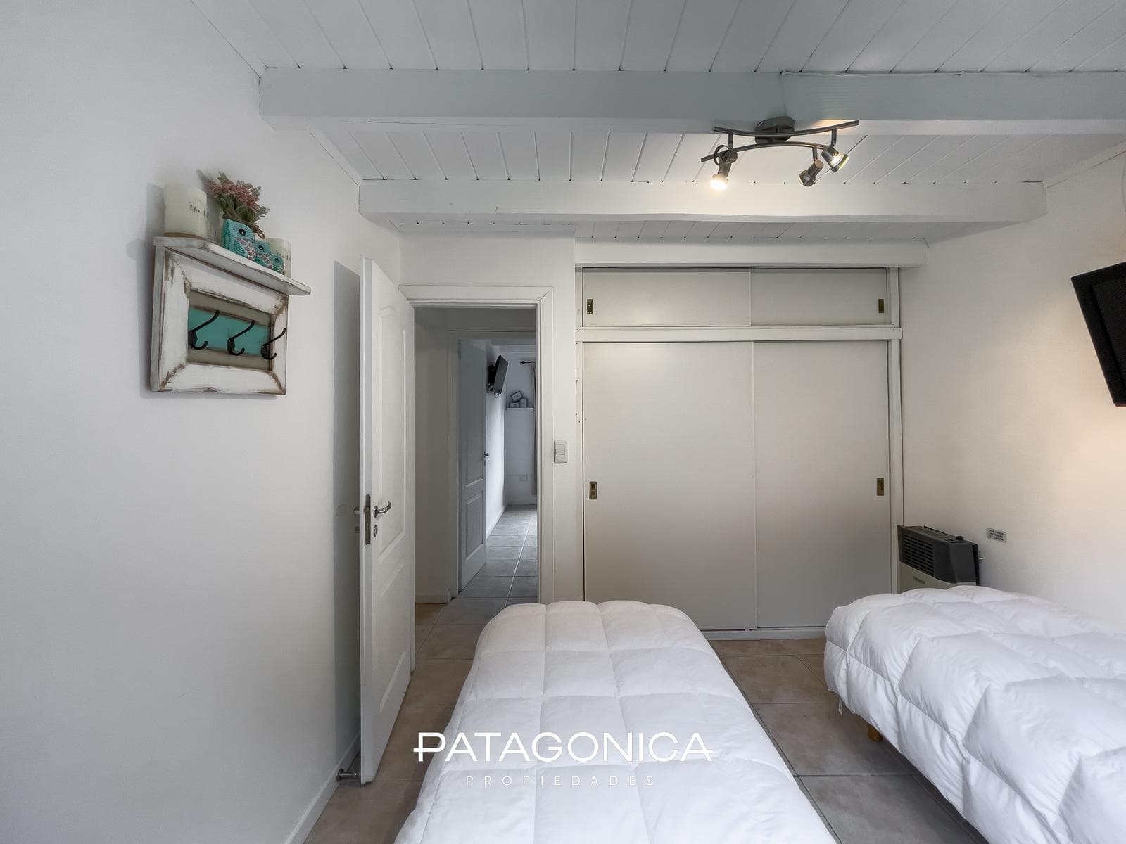 HOUSE FOR SALE: 94 m², 3 BEDROOMS, HILL VIEW, VILA LA ANGOSTURA