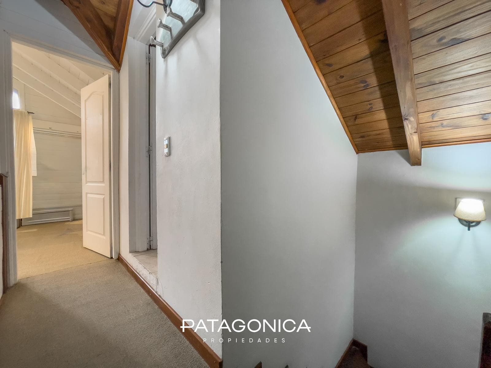 HOUSE FOR SALE: 94 m², 3 BEDROOMS, HILL VIEW, VILA LA ANGOSTURA