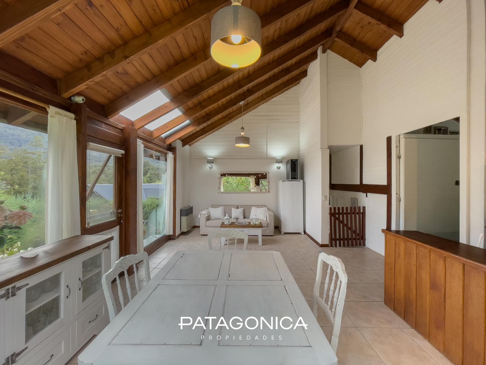HOUSE FOR SALE: 94 m², 3 BEDROOMS, HILL VIEW, VILA LA ANGOSTURA