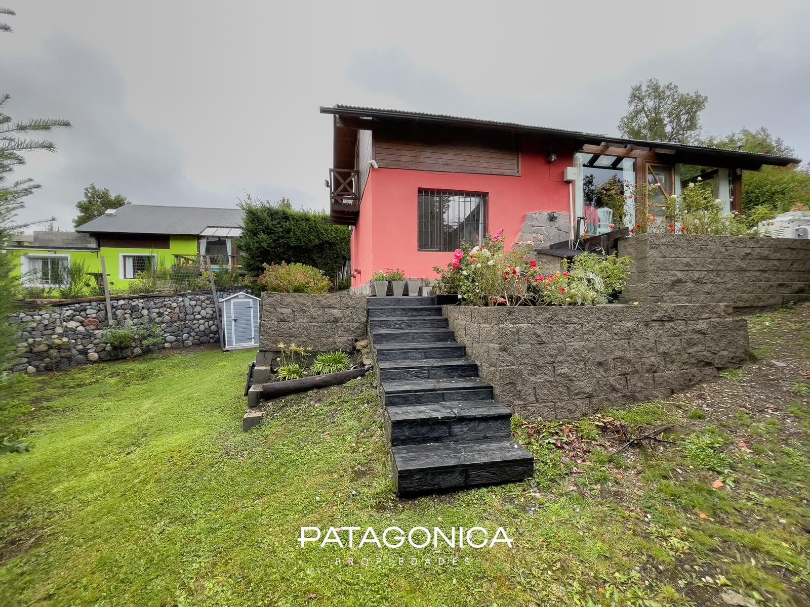 HOUSE FOR SALE: 94 m², 3 BEDROOMS, HILL VIEW, VILA LA ANGOSTURA