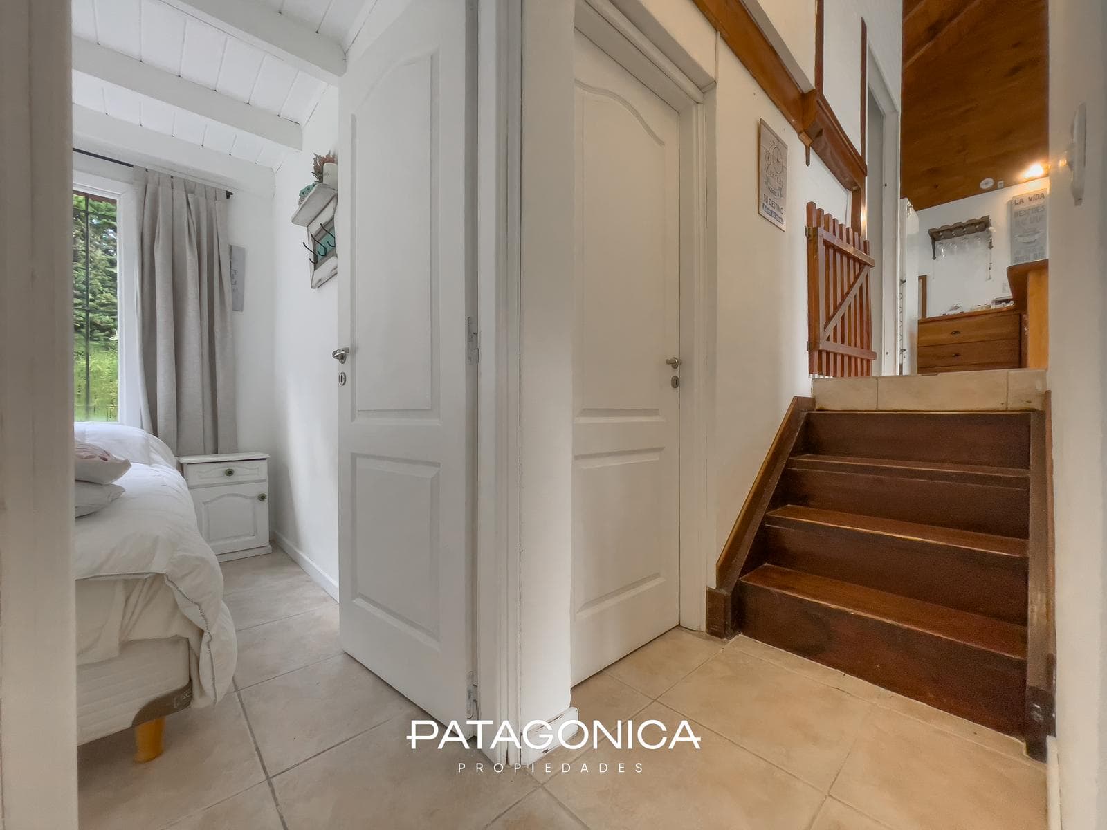 HOUSE FOR SALE: 94 m², 3 BEDROOMS, HILL VIEW, VILA LA ANGOSTURA